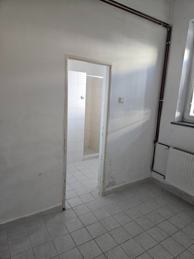 Prenájom nebytového priestoru 242 m², Petrovická, Krnov, Moravskoslezský kraj Prenájom nebytového priestoru 242 m², Petrovická, Krnov, Moravskoslezský kraj