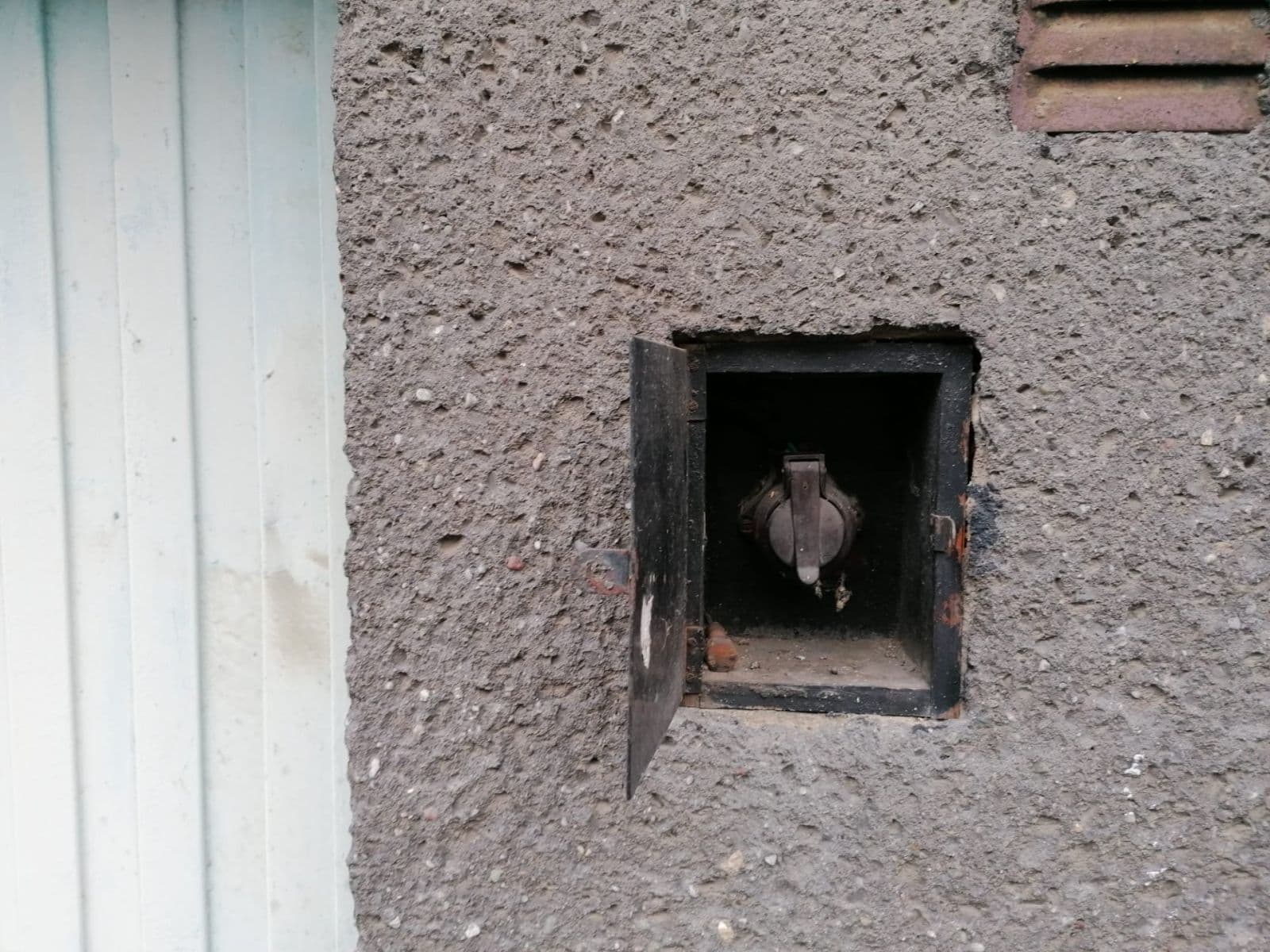 Prenájom garáže 15 m², Pavlovova, Ostrava, Moravskoslezský kraj Prenájom garáže 15 m², Pavlovova, Ostrava, Moravskoslezský kraj