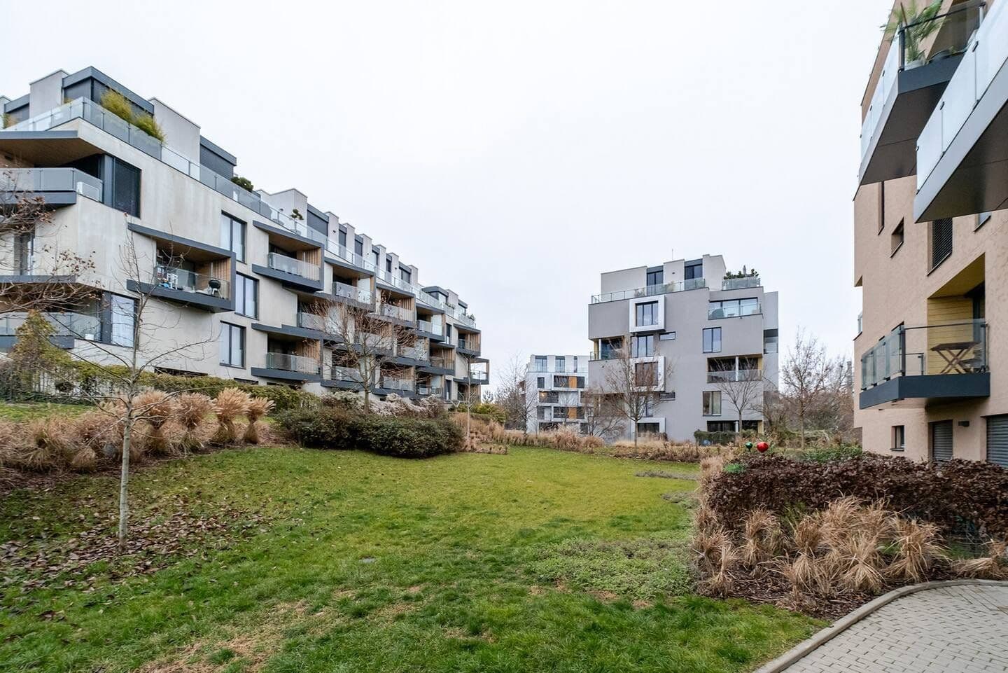 Prenájom bytu 94 m², Menclova, Praha, Praha Prenájom bytu 94 m², Menclova, Praha, Praha