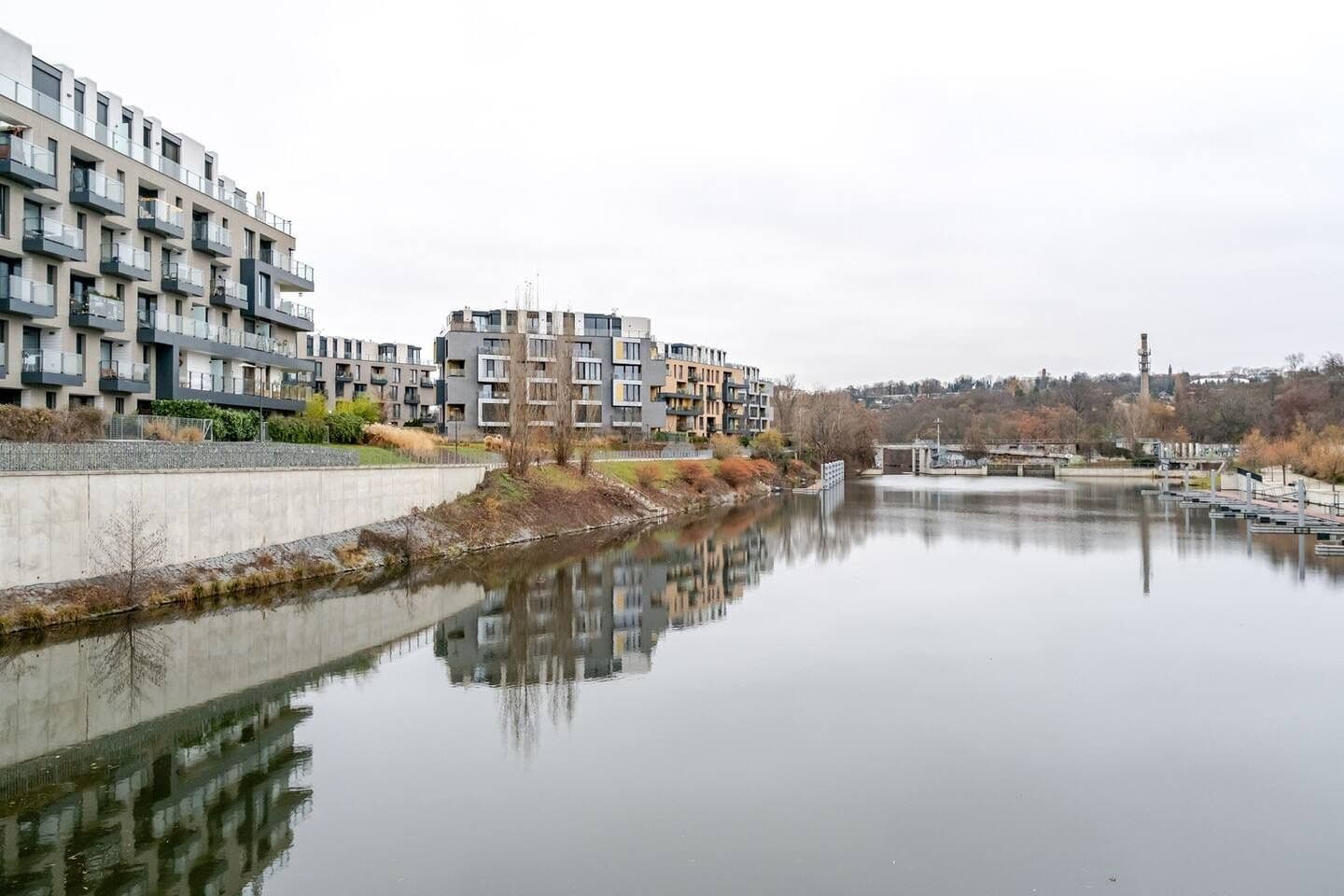 Prenájom bytu 94 m², Menclova, Praha, Praha Prenájom bytu 94 m², Menclova, Praha, Praha