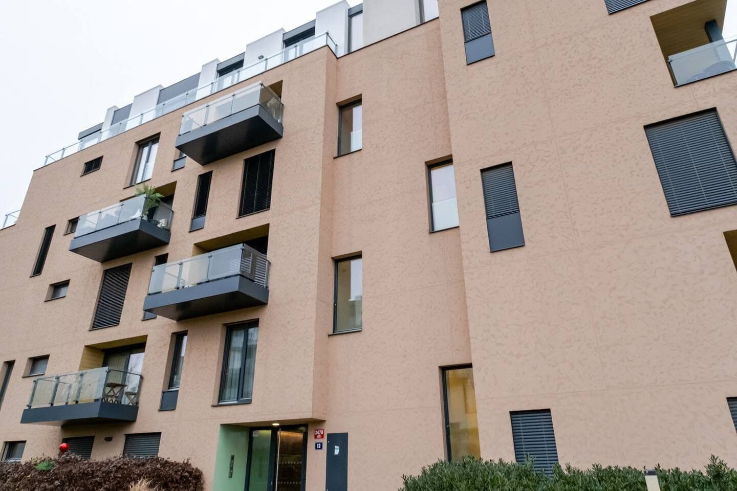 Prenájom bytu 94 m², Menclova, Praha, Praha Prenájom bytu 94 m², Menclova, Praha, Praha