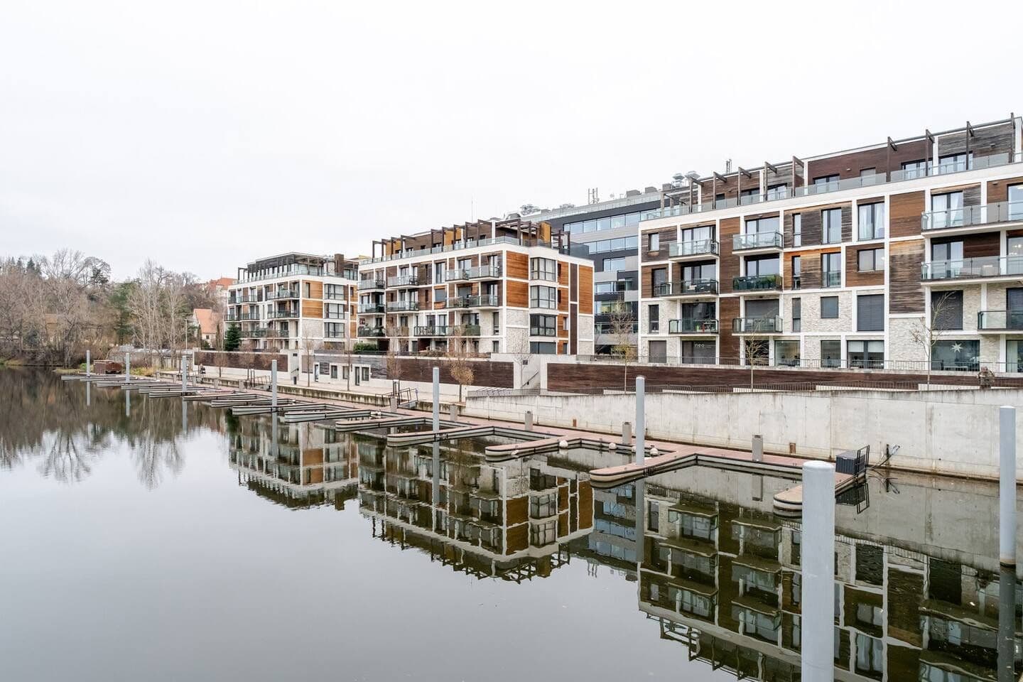 Prenájom bytu 94 m², Menclova, Praha, Praha Prenájom bytu 94 m², Menclova, Praha, Praha