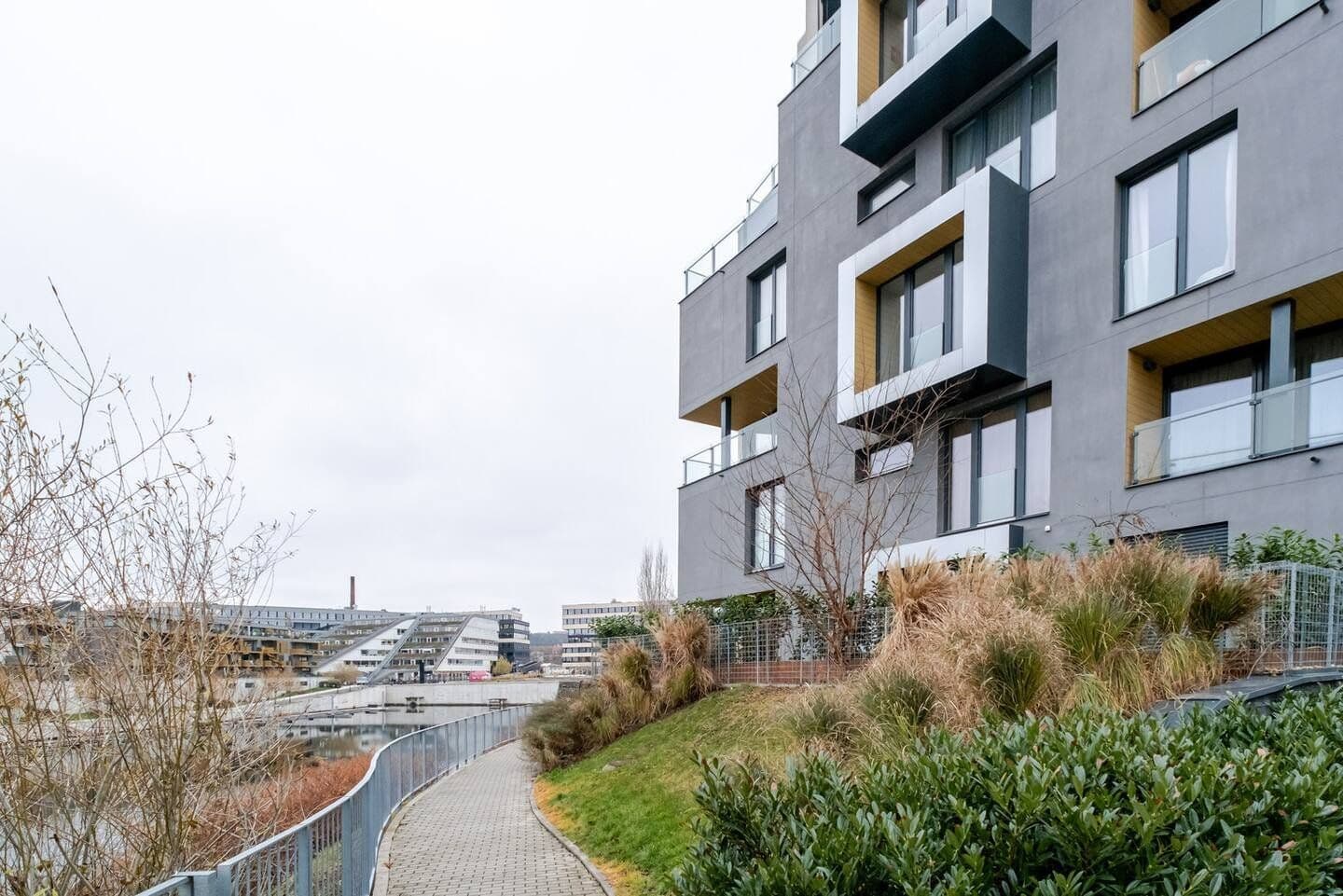 Prenájom bytu 94 m², Menclova, Praha, Praha Prenájom bytu 94 m², Menclova, Praha, Praha