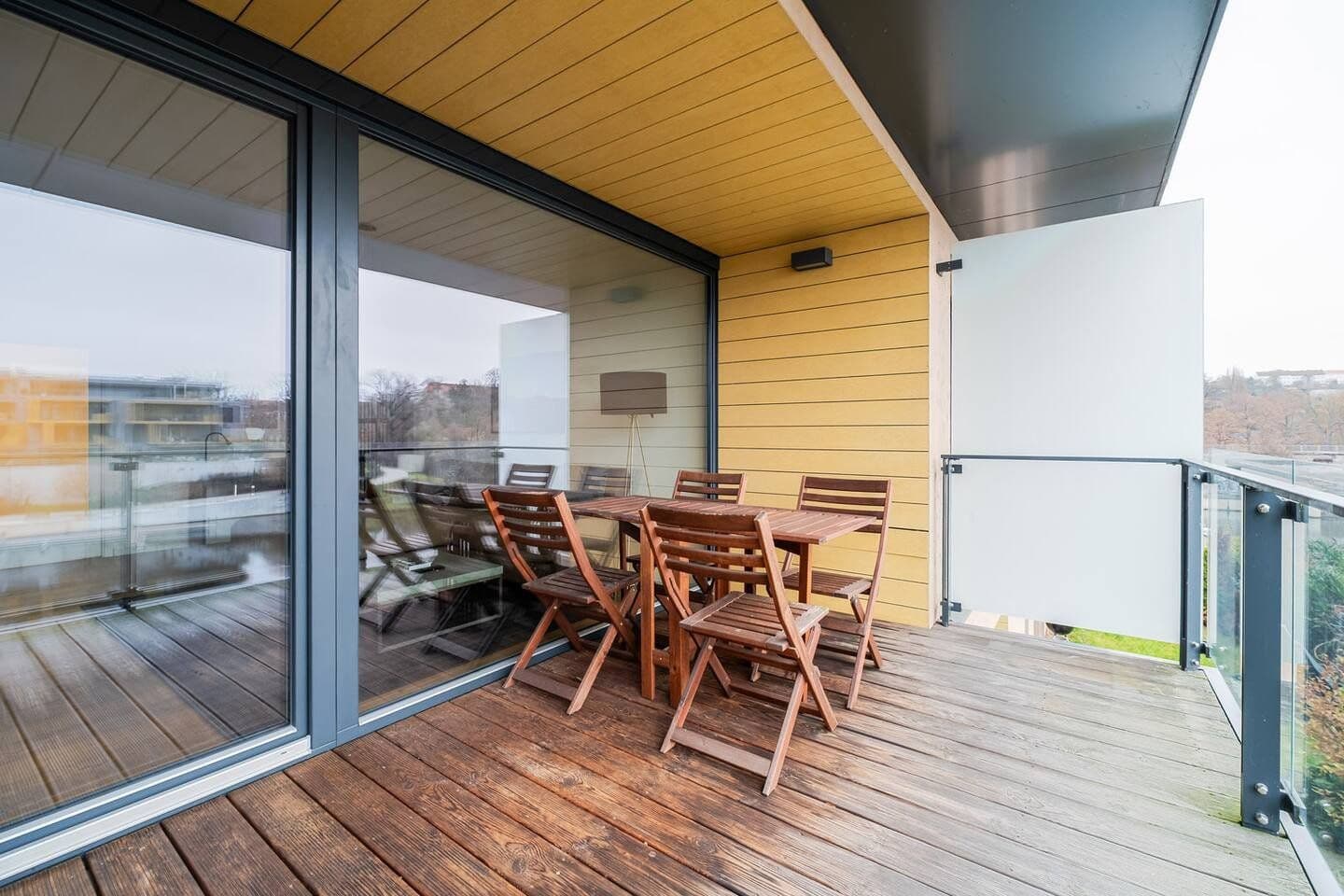 Prenájom bytu 94 m², Menclova, Praha, Praha Prenájom bytu 94 m², Menclova, Praha, Praha