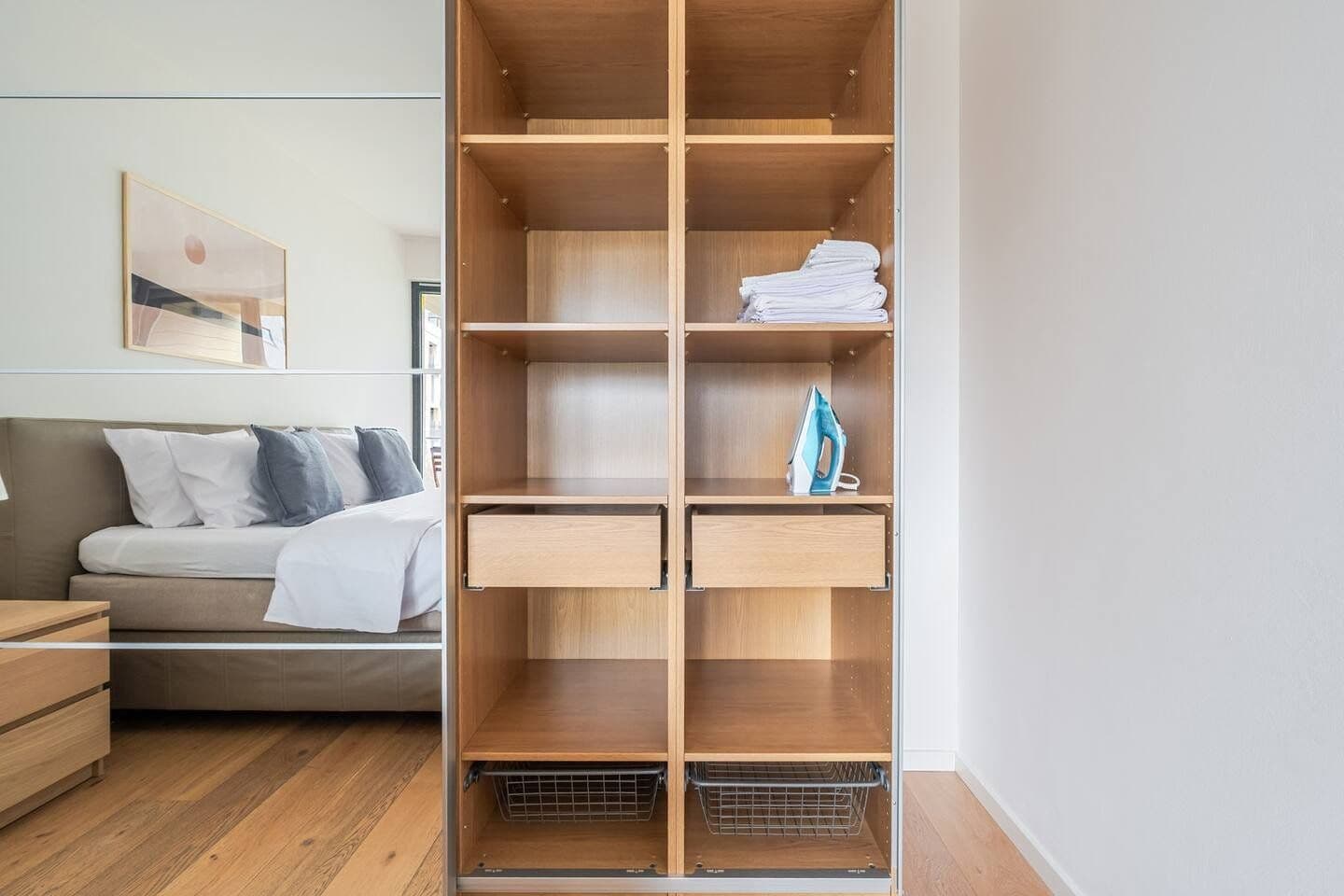 Prenájom bytu 94 m², Menclova, Praha, Praha Prenájom bytu 94 m², Menclova, Praha, Praha