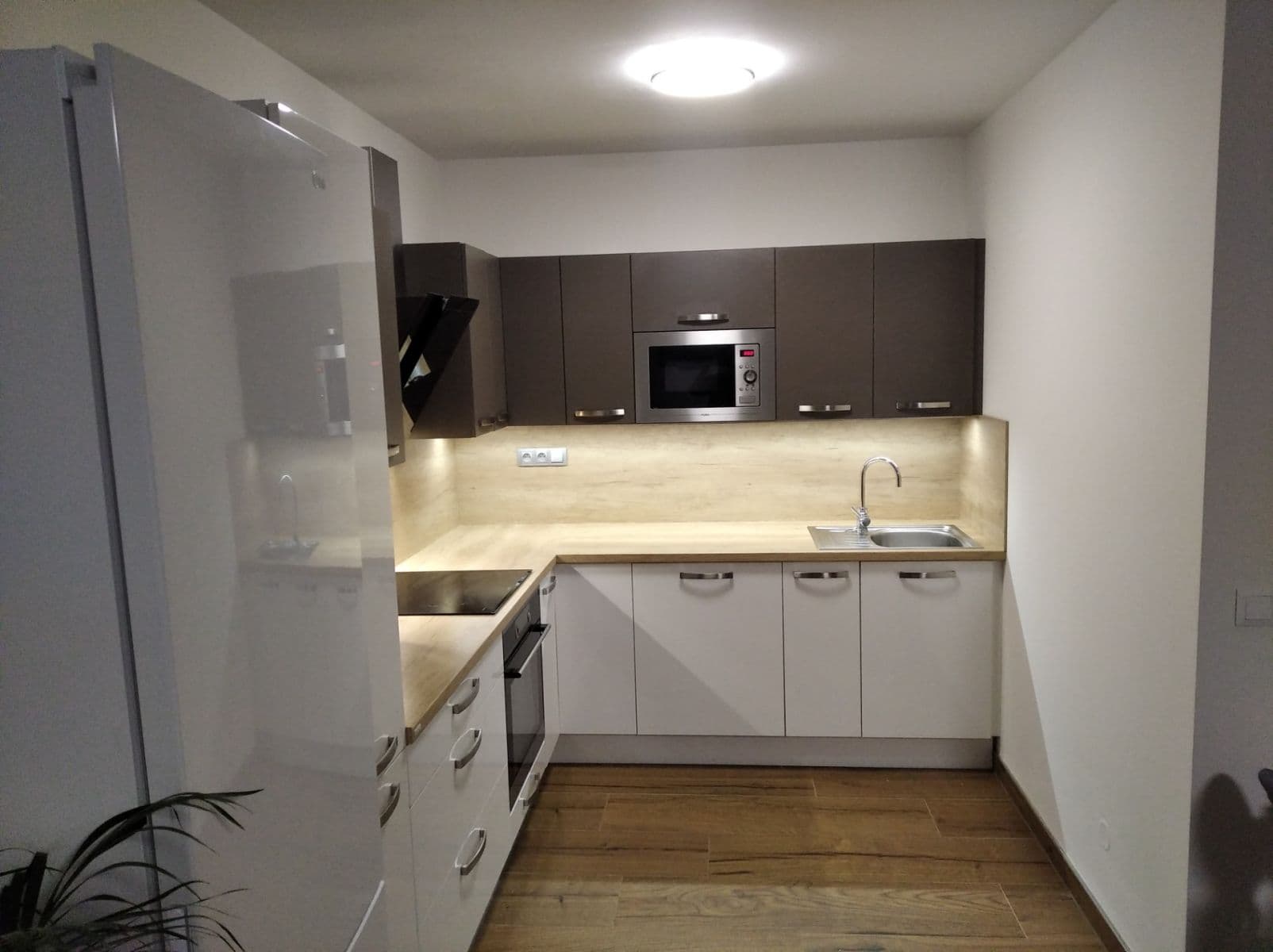 Prenájom bytu 2-izbový 60 m², Třída Jiřího Pelikána, Olomouc, Olomoucký kraj Prenájom bytu 2-izbový 60 m², Třída Jiřího Pelikána, Olomouc, Olomoucký kraj