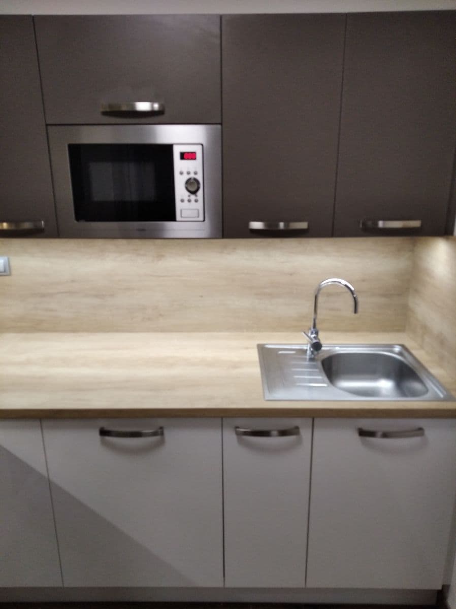 Prenájom bytu 2-izbový 60 m², Třída Jiřího Pelikána, Olomouc, Olomoucký kraj Prenájom bytu 2-izbový 60 m², Třída Jiřího Pelikána, Olomouc, Olomoucký kraj