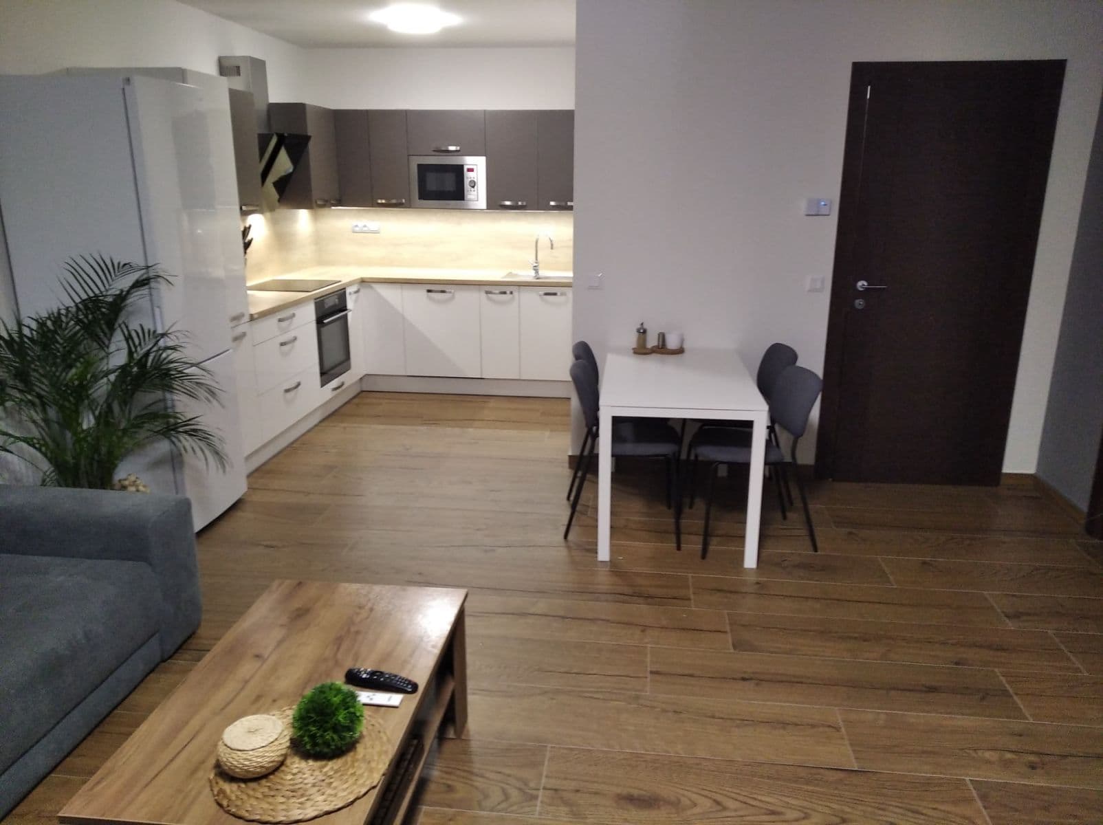 Prenájom bytu 2-izbový 60 m², Třída Jiřího Pelikána, Olomouc, Olomoucký kraj Prenájom bytu 2-izbový 60 m², Třída Jiřího Pelikána, Olomouc, Olomoucký kraj