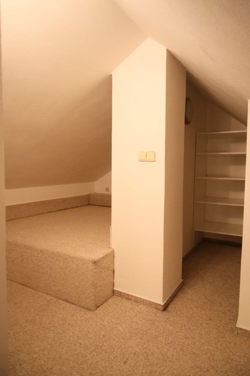 Prenájom bytu 2-izbový 94 m², Lidická třída, České Budějovice, Jihočeský kraj Prenájom bytu 2-izbový 94 m², Lidická třída, České Budějovice, Jihočeský kraj