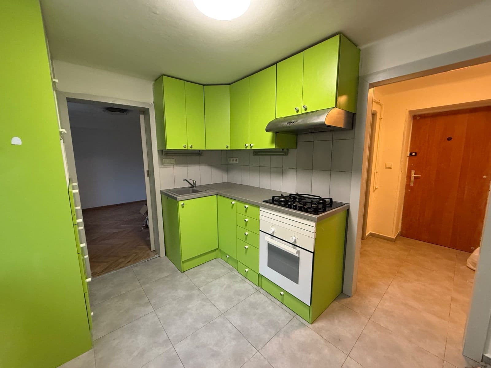 Prenájom bytu 2-izbový 39 m², Rabasova, Slaný, Středočeský kraj Prenájom bytu 2-izbový 39 m², Rabasova, Slaný, Středočeský kraj