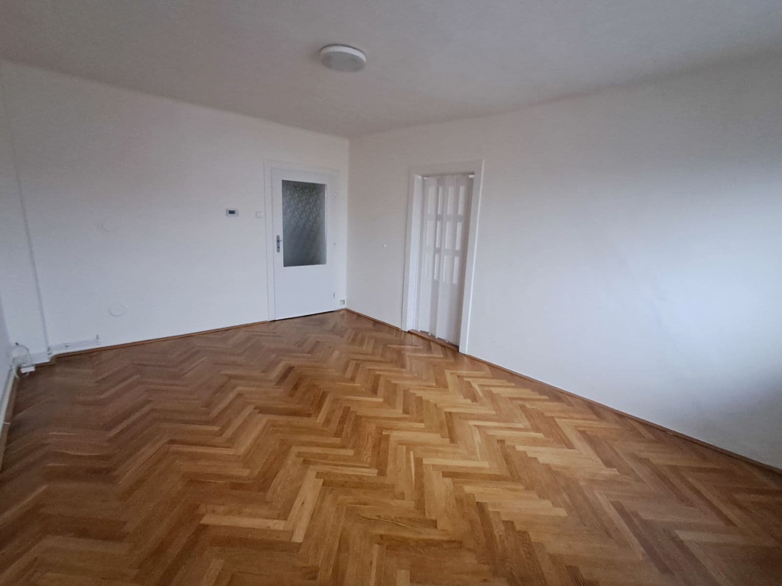 Prenájom bytu 2-izbový 64 m², Srbská, Brno, Jihomoravský kraj Prenájom bytu 2-izbový 64 m², Srbská, Brno, Jihomoravský kraj