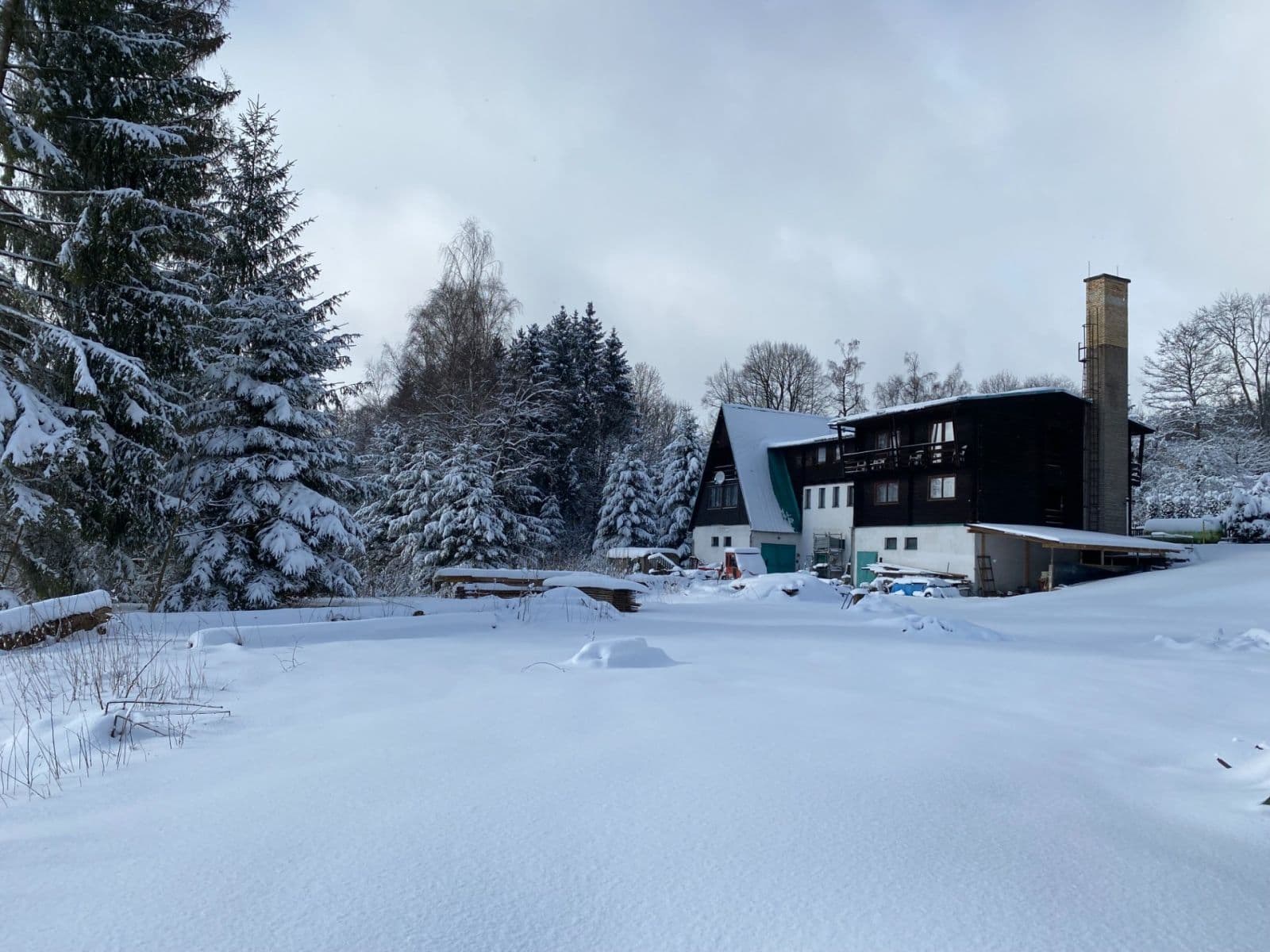 Predaj nebytového priestoru 19.752 m², 26512, Mikulášovice, Ústecký kraj Predaj nebytového priestoru 19.752 m², 26512, Mikulášovice, Ústecký kraj