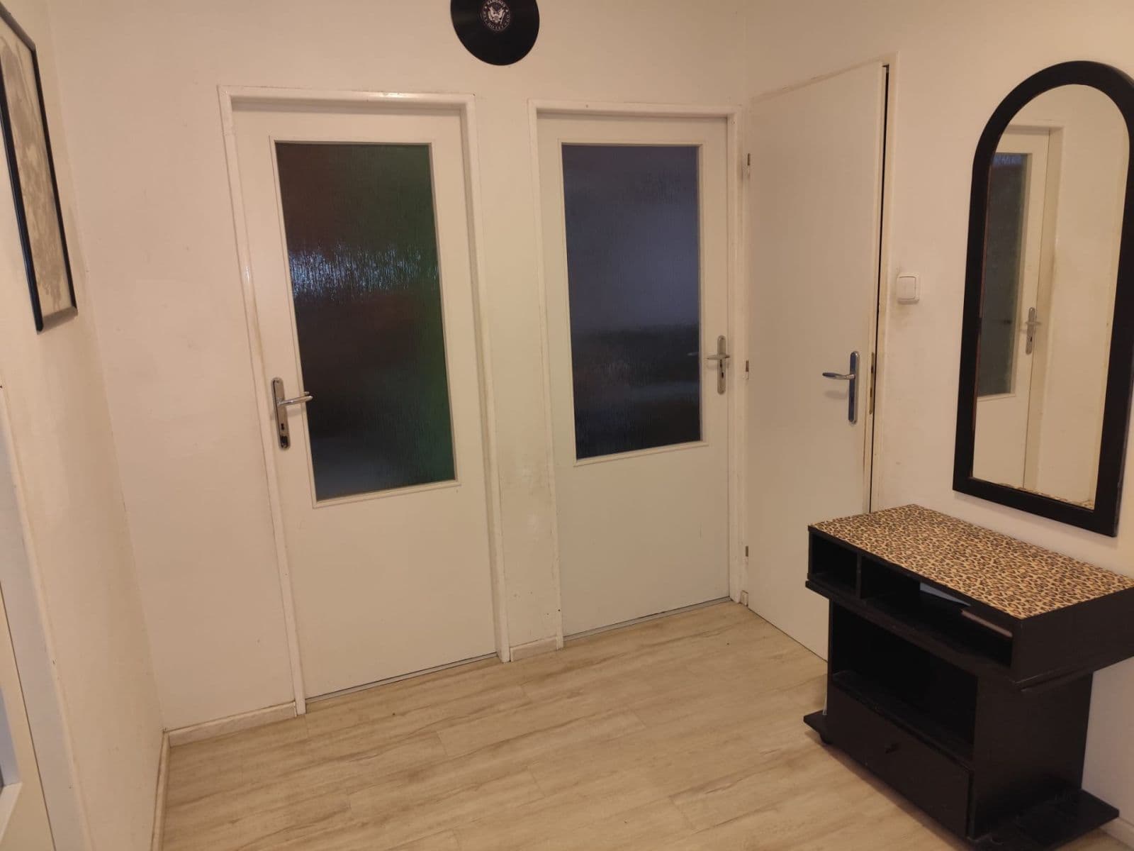 Predaj bytu 4-izbový 80 m², Kpt. Jaroše, Teplice, Ústecký kraj Predaj bytu 4-izbový 80 m², Kpt. Jaroše, Teplice, Ústecký kraj