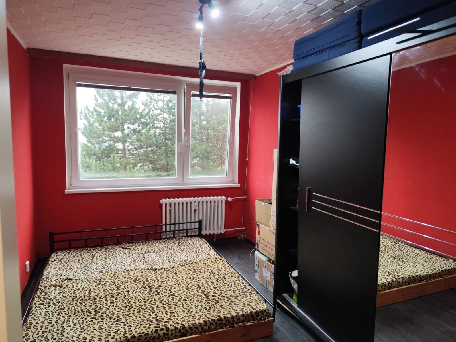 Predaj bytu 4-izbový 80 m², Kpt. Jaroše, Teplice, Ústecký kraj Predaj bytu 4-izbový 80 m², Kpt. Jaroše, Teplice, Ústecký kraj