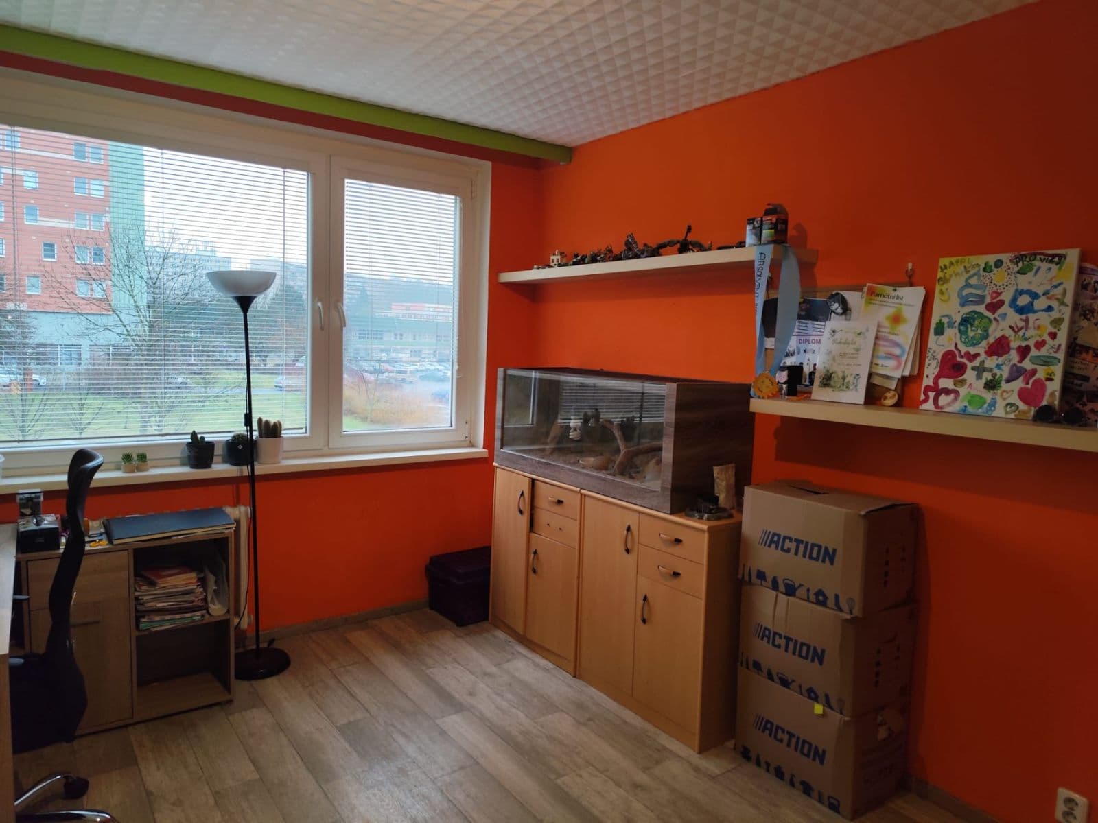 Predaj bytu 4-izbový 80 m², Kpt. Jaroše, Teplice, Ústecký kraj Predaj bytu 4-izbový 80 m², Kpt. Jaroše, Teplice, Ústecký kraj