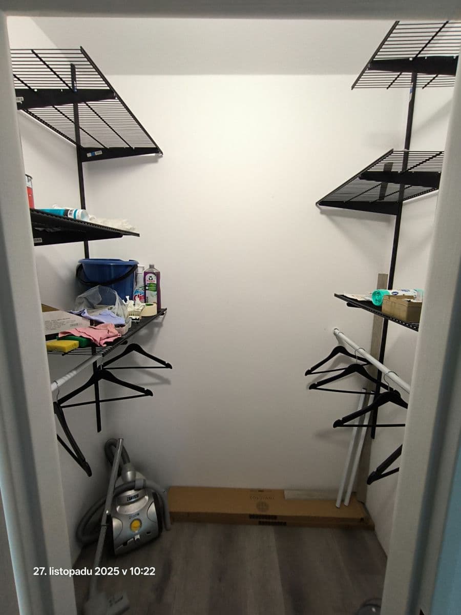 Prenájom bytu 3-izbový 68 m², Litvínovská, Praha, Praha Prenájom bytu 3-izbový 68 m², Litvínovská, Praha, Praha