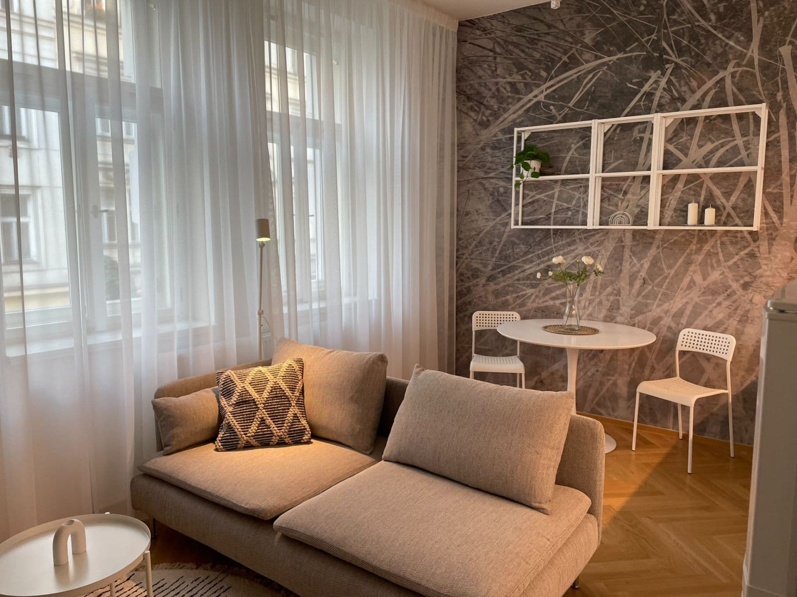 Prenájom bytu 2-izbový 41 m², Bořivojova, Praha, Praha Prenájom bytu 2-izbový 41 m², Bořivojova, Praha, Praha