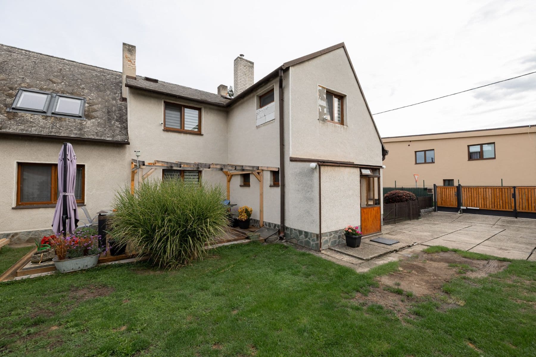 Predaj domu 183 m², pozemek 1.059 m², Na Křížku, Měšice, Středočeský kraj Predaj domu 183 m², pozemek 1.059 m², Na Křížku, Měšice, Středočeský kraj