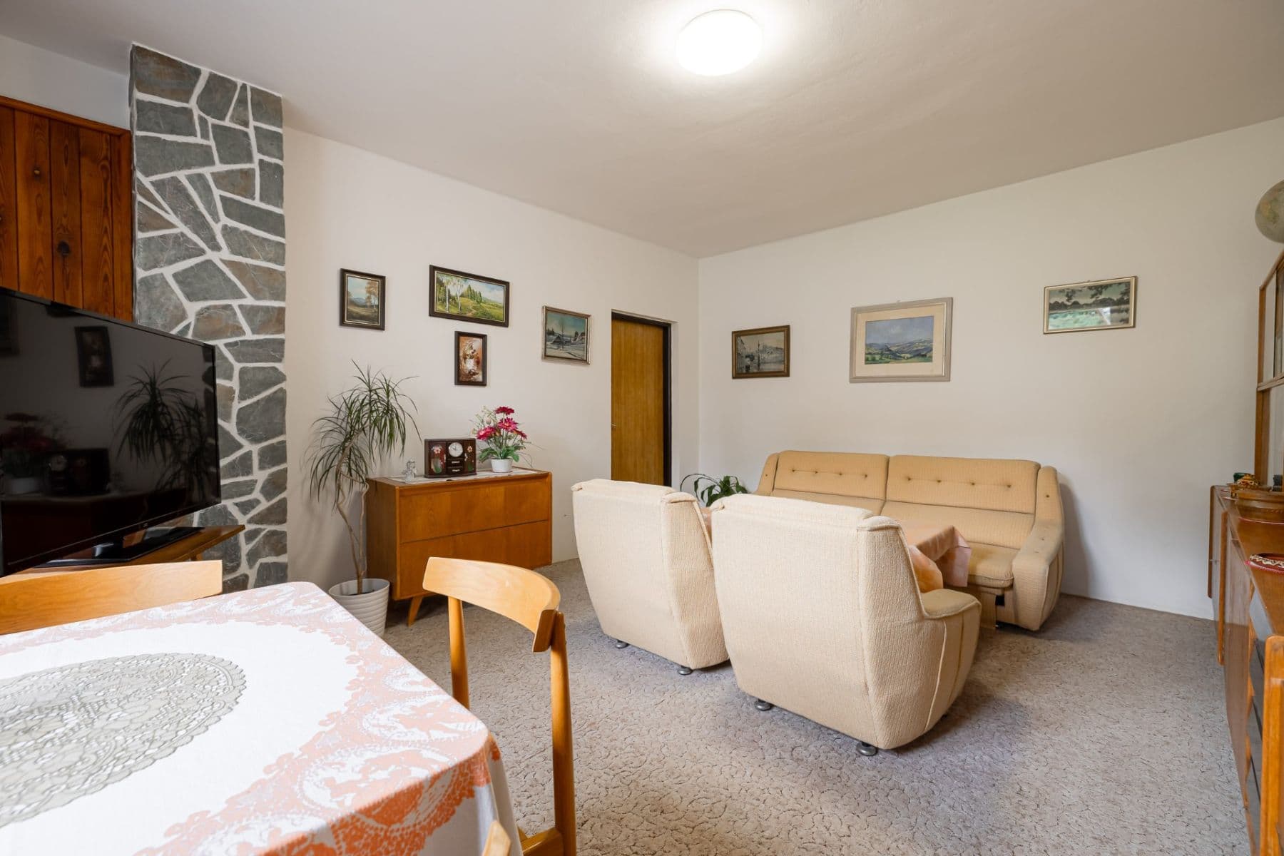 Predaj domu 183 m², pozemek 1.059 m², Na Křížku, Měšice, Středočeský kraj Predaj domu 183 m², pozemek 1.059 m², Na Křížku, Měšice, Středočeský kraj