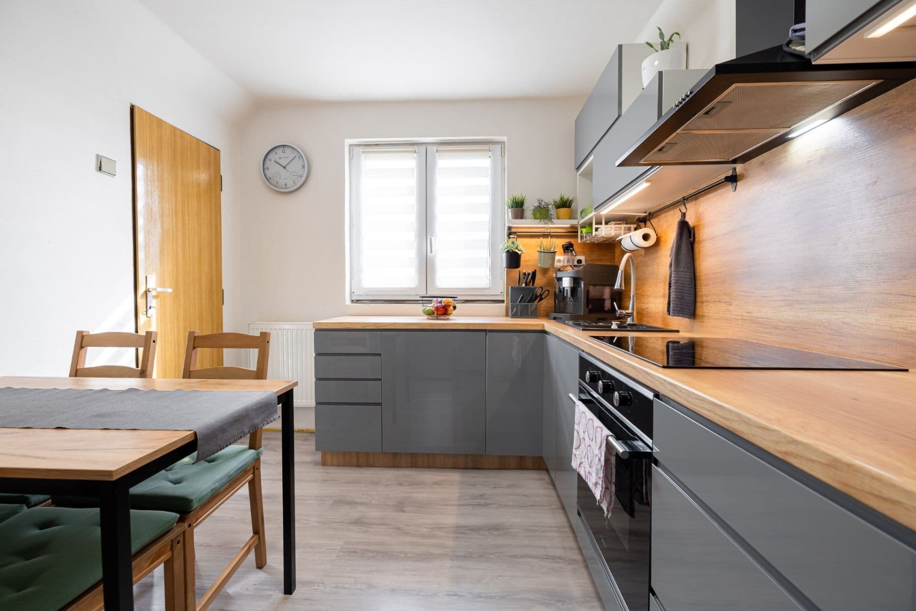 Predaj domu 183 m², pozemek 1.059 m², Na Křížku, Měšice, Středočeský kraj Predaj domu 183 m², pozemek 1.059 m², Na Křížku, Měšice, Středočeský kraj