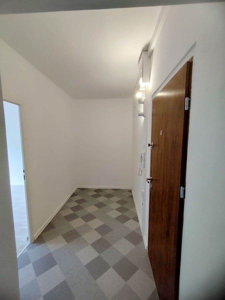 Prenájom bytu 2-izbový 60 m², Pod nádražím, Kraslice, Karlovarský kraj Prenájom bytu 2-izbový 60 m², Pod nádražím, Kraslice, Karlovarský kraj