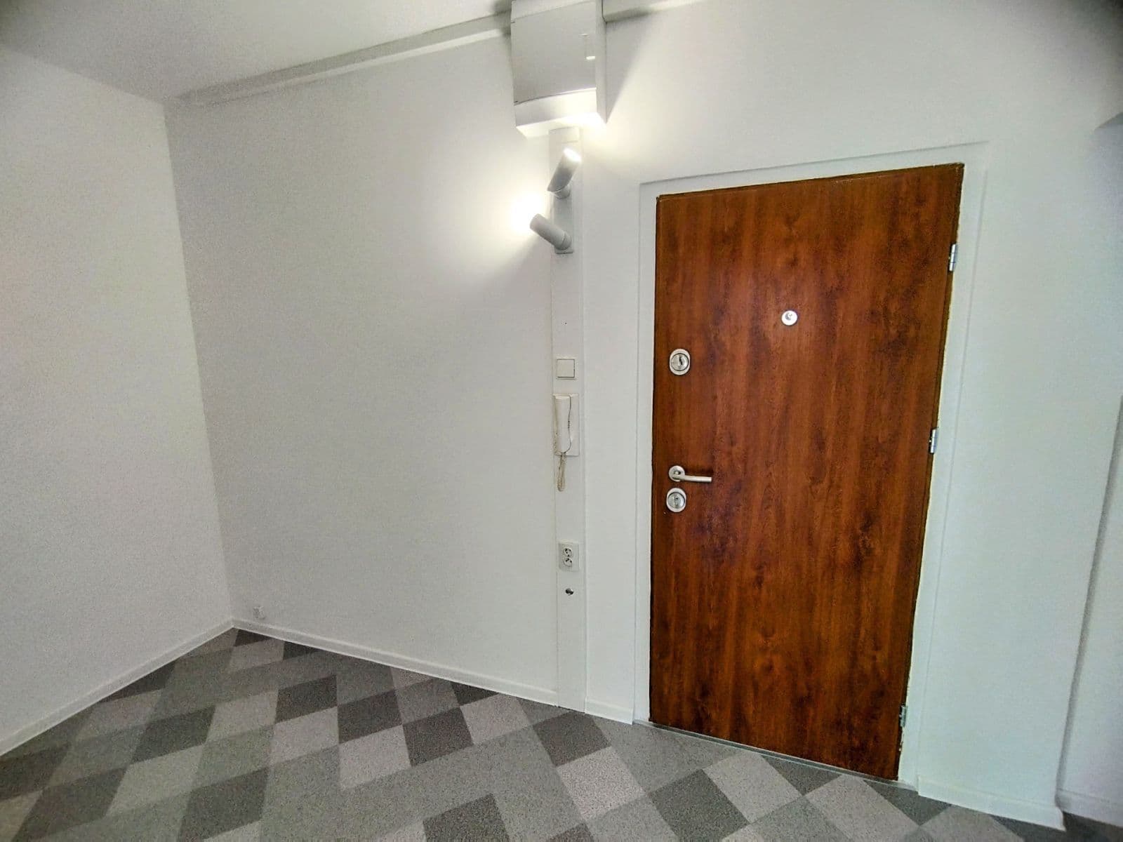 Prenájom bytu 2-izbový 60 m², Pod nádražím, Kraslice, Karlovarský kraj Prenájom bytu 2-izbový 60 m², Pod nádražím, Kraslice, Karlovarský kraj