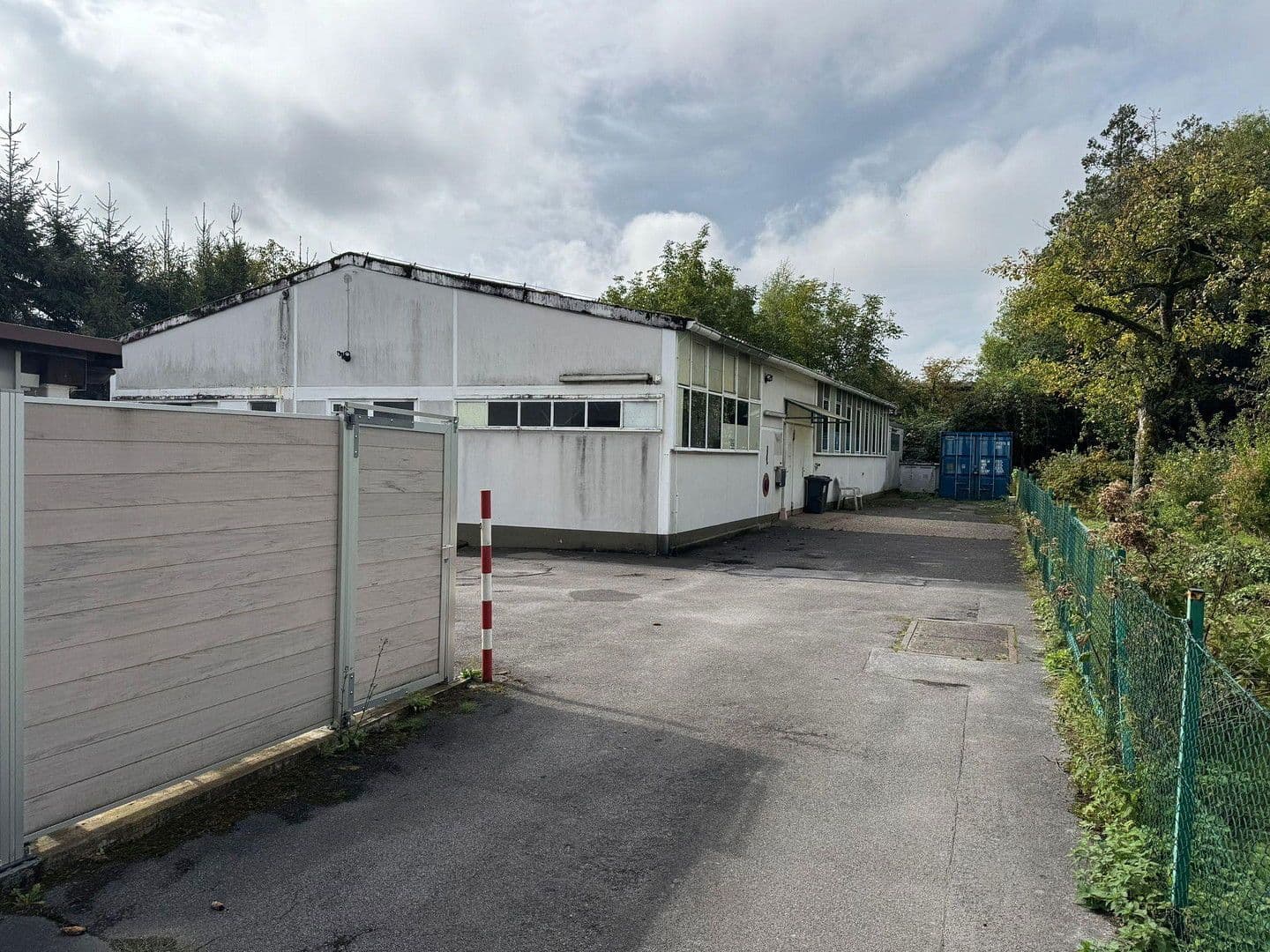 Predaj nebytového priestoru 600 m², Solingen, Severné Porýnie - Westfálsko Predaj nebytového priestoru 600 m², Solingen, Severné Porýnie - Westfálsko