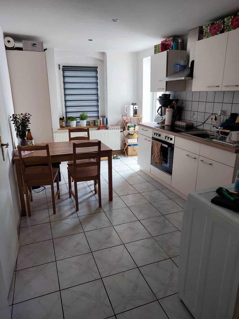 Prenájom bytu 2-izbový 58 m², Joliot-Curie-Str. 10, Gera, Durínsko Prenájom bytu 2-izbový 58 m², Joliot-Curie-Str. 10, Gera, Durínsko