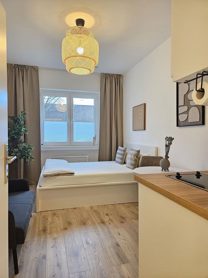 Prenájom bytu 1-izbový 20 m², Sonnenstr. 36a, Düsseldorf, Severné Porýnie - Westfálsko Prenájom bytu 1-izbový 20 m², Sonnenstr. 36a, Düsseldorf, Severné Porýnie - Westfálsko