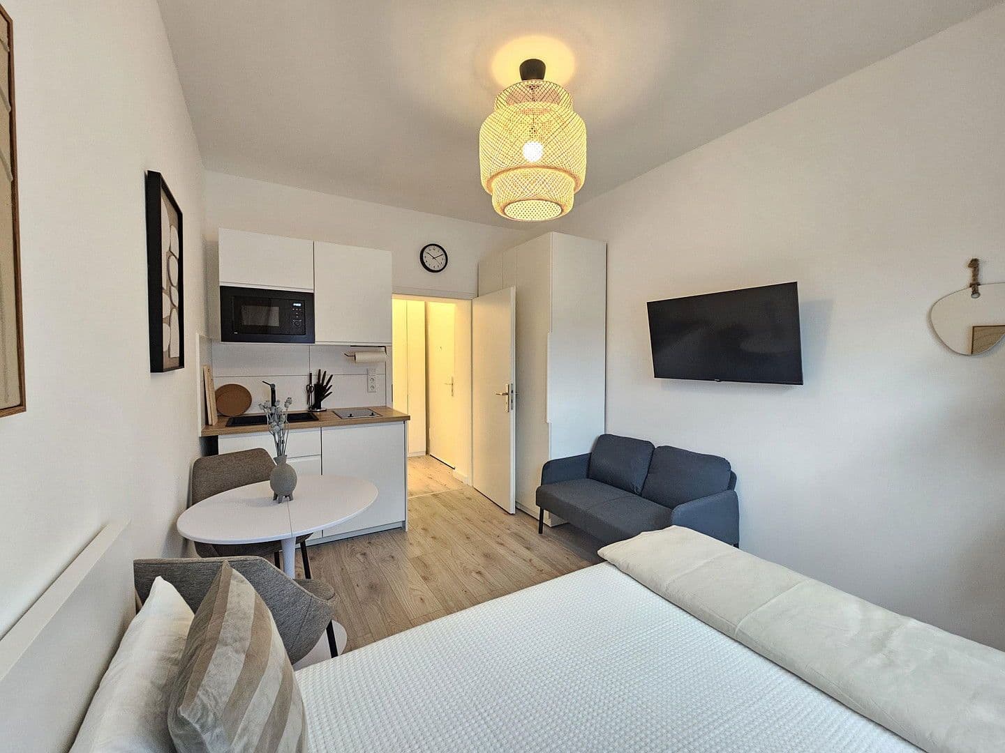 Prenájom bytu 1-izbový 20 m², Sonnenstr. 36a, Düsseldorf, Severné Porýnie - Westfálsko Prenájom bytu 1-izbový 20 m², Sonnenstr. 36a, Düsseldorf, Severné Porýnie - Westfálsko