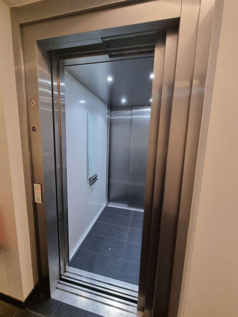 Prenájom bytu 3-izbový 60 m², Wien, Viedeň Prenájom bytu 3-izbový 60 m², Wien, Viedeň