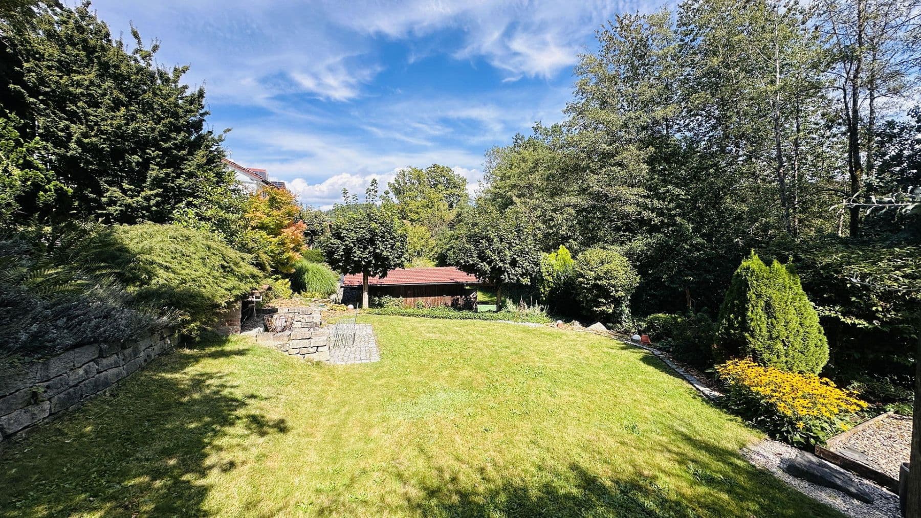 Predaj domu 240 m², pozemek 596 m², Windberg, Bavorsko Predaj domu 240 m², pozemek 596 m², Windberg, Bavorsko