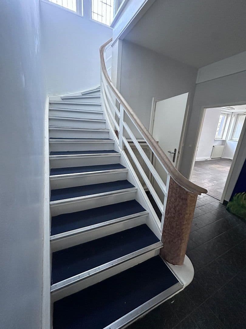 Prenájom kancelárie 433 m², Maximiliankorso 63, Berlin, Berlín Prenájom kancelárie 433 m², Maximiliankorso 63, Berlin, Berlín