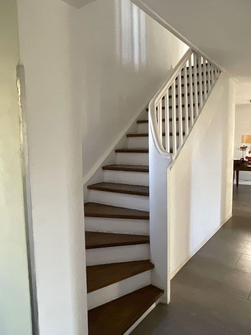 Predaj domu 170 m², pozemek 933 m², Wörthsee, Bavorsko Predaj domu 170 m², pozemek 933 m², Wörthsee, Bavorsko