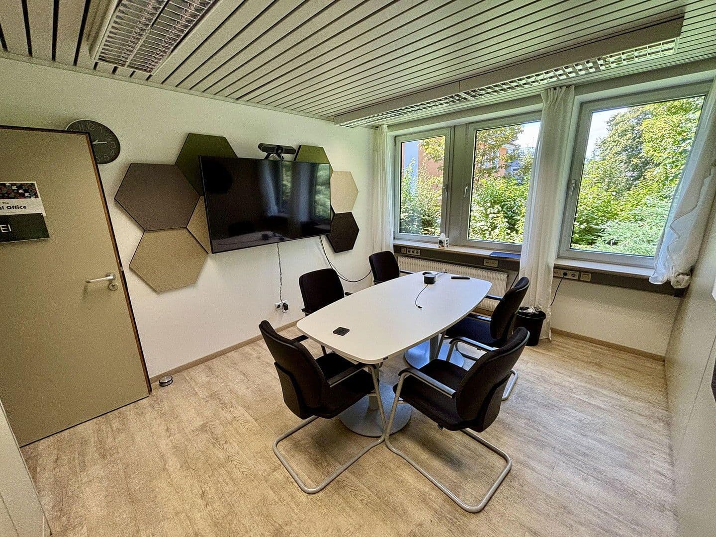 Prenájom kancelárie 218 m², Schlachthausstr. 23, Amberg, Bavorsko Prenájom kancelárie 218 m², Schlachthausstr. 23, Amberg, Bavorsko