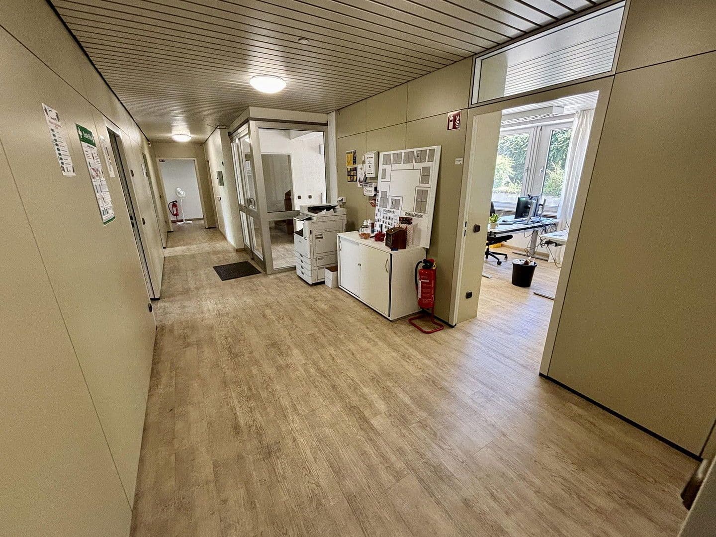 Prenájom kancelárie 218 m², Schlachthausstr. 23, Amberg, Bavorsko Prenájom kancelárie 218 m², Schlachthausstr. 23, Amberg, Bavorsko