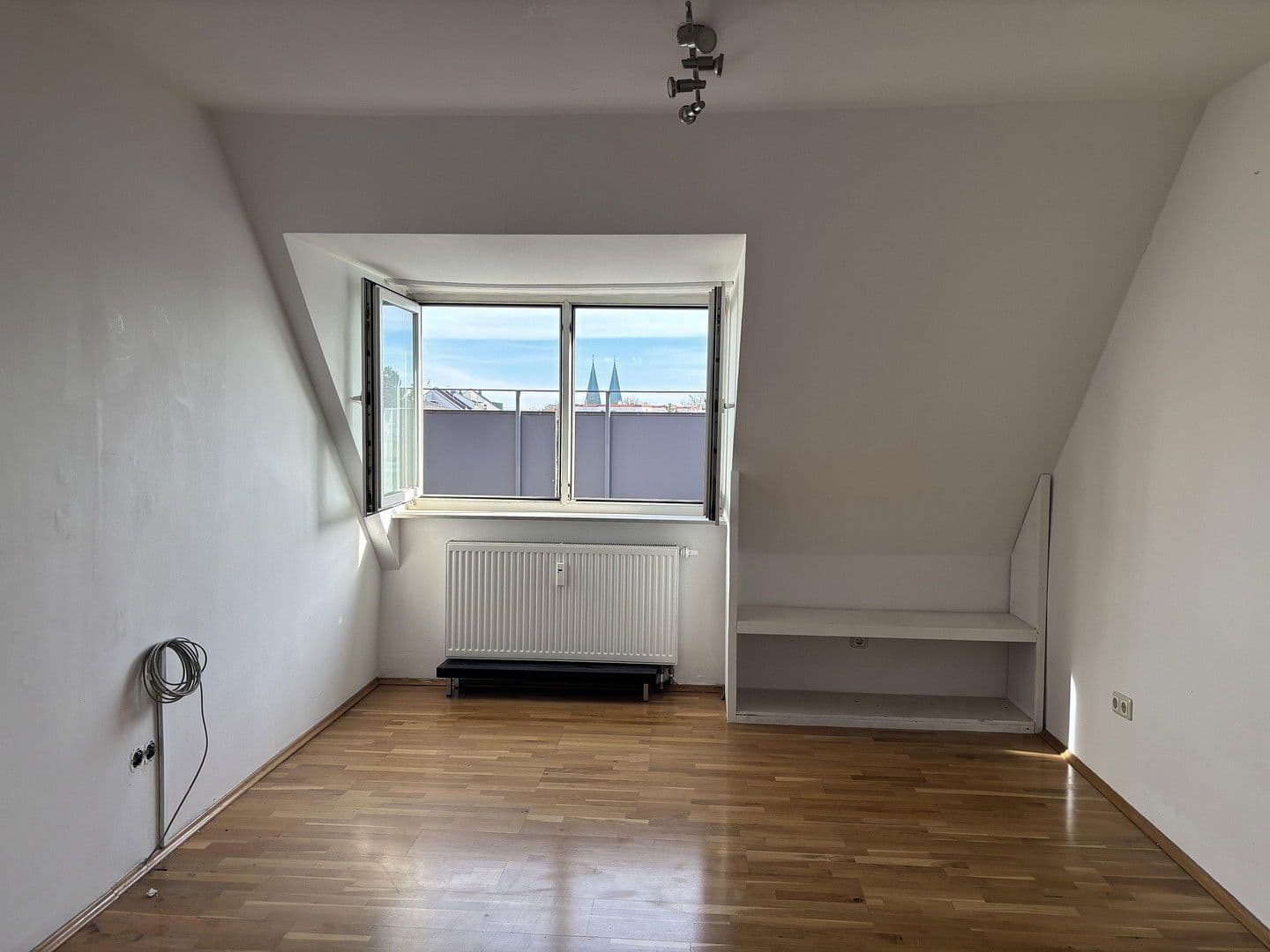 Prenájom bytu 2-izbový 72 m², Baubergerstraße 5, München, Bavorsko Prenájom bytu 2-izbový 72 m², Baubergerstraße 5, München, Bavorsko