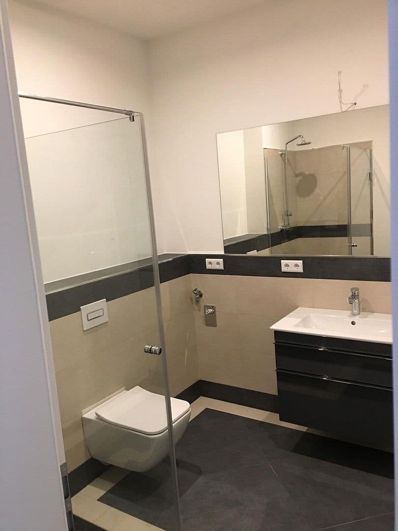 Prenájom bytu 2-izbový 77 m², Leipzig, Sasko Prenájom bytu 2-izbový 77 m², Leipzig, Sasko