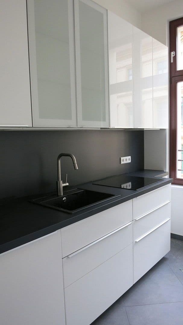 Prenájom bytu 2-izbový 77 m², Leipzig, Sasko Prenájom bytu 2-izbový 77 m², Leipzig, Sasko