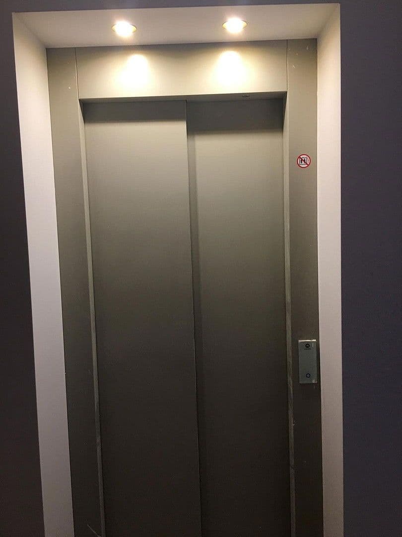 Prenájom bytu 2-izbový 77 m², Leipzig, Sasko Prenájom bytu 2-izbový 77 m², Leipzig, Sasko