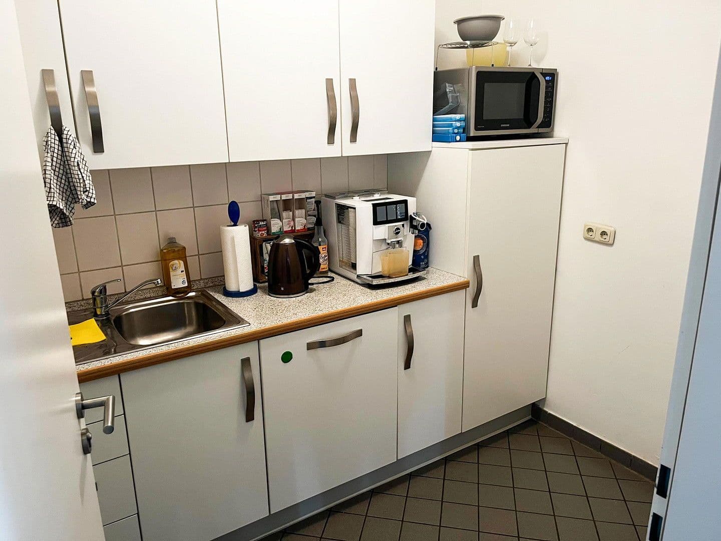 Prenájom nebytového priestoru 1.186 m², Falderbaumstraße 9 B, Kassel, Hesensko Prenájom nebytového priestoru 1.186 m², Falderbaumstraße 9 B, Kassel, Hesensko