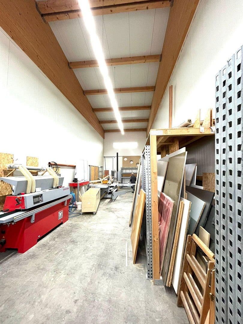 Prenájom nebytového priestoru 127 m², Holzgartenstr 1, Mering, Bavorsko Prenájom nebytového priestoru 127 m², Holzgartenstr 1, Mering, Bavorsko