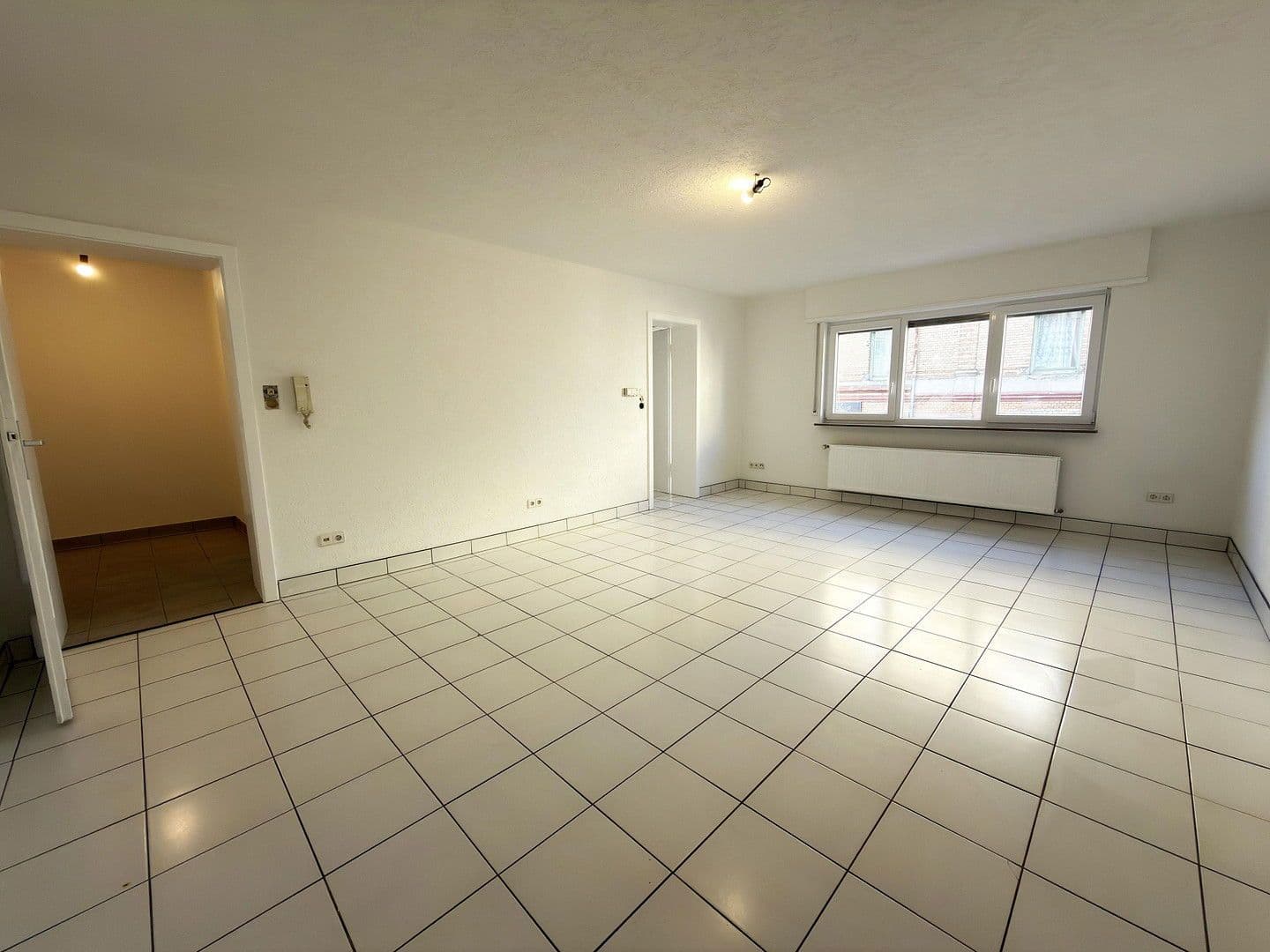 Prenájom bytu 1-izbový 40 m², Stuttgart, Bádensko-Wurttembersko Prenájom bytu 1-izbový 40 m², Stuttgart, Bádensko-Wurttembersko