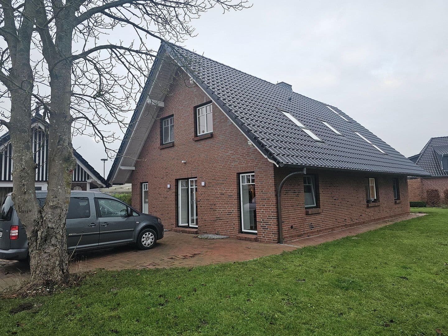 Predaj domu 210 m², pozemek 1.552 m², Neuenkirchen, Dolné Sasko Predaj domu 210 m², pozemek 1.552 m², Neuenkirchen, Dolné Sasko