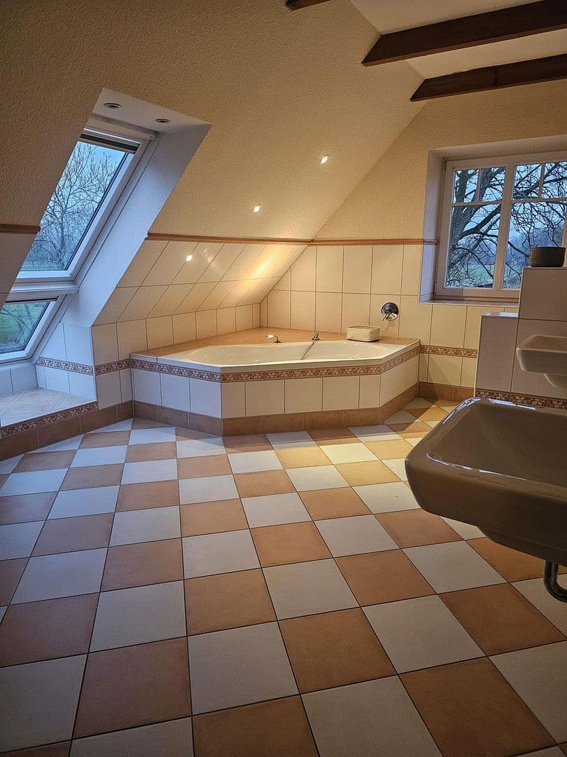 Predaj domu 210 m², pozemek 1.552 m², Neuenkirchen, Dolné Sasko Predaj domu 210 m², pozemek 1.552 m², Neuenkirchen, Dolné Sasko