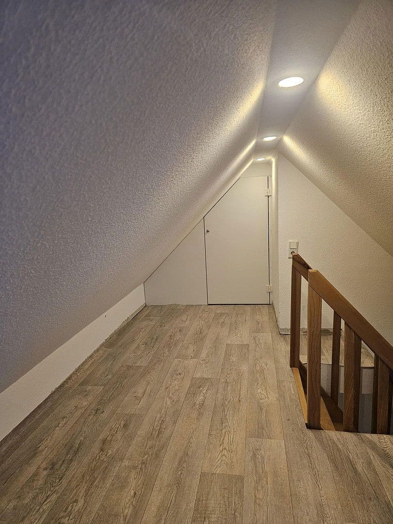 Predaj domu 210 m², pozemek 1.552 m², Neuenkirchen, Dolné Sasko Predaj domu 210 m², pozemek 1.552 m², Neuenkirchen, Dolné Sasko