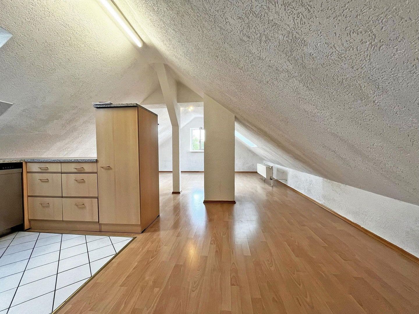 Prenájom bytu 3-izbový 72 m², Heilbronn, Bádensko-Wurttembersko Prenájom bytu 3-izbový 72 m², Heilbronn, Bádensko-Wurttembersko