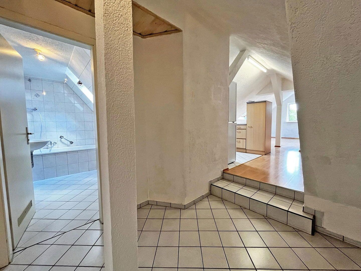 Prenájom bytu 3-izbový 72 m², Heilbronn, Bádensko-Wurttembersko Prenájom bytu 3-izbový 72 m², Heilbronn, Bádensko-Wurttembersko