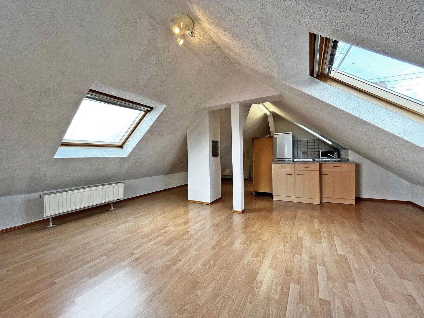 Prenájom bytu 3-izbový 72 m², Heilbronn, Bádensko-Wurttembersko Prenájom bytu 3-izbový 72 m², Heilbronn, Bádensko-Wurttembersko