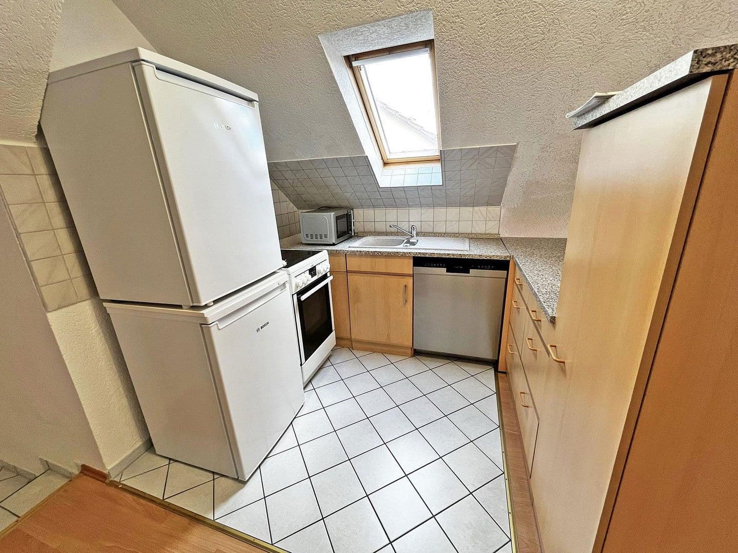 Prenájom bytu 3-izbový 72 m², Heilbronn, Bádensko-Wurttembersko Prenájom bytu 3-izbový 72 m², Heilbronn, Bádensko-Wurttembersko